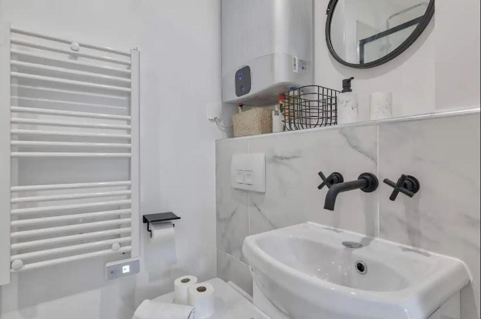 Appartement Cosy Proche Arc Triomphe - 2P Parigi Esterno foto
